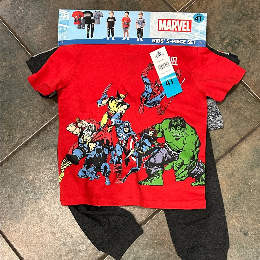 Marvel Superhero Kids 5 piece Set - Red and Gray
